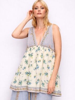POL Embroidered Floral Babydoll Tank Top Size Small Runs Big